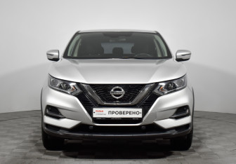Подержанный автомобиль Nissan Qashqai 2020 года (2 фото)