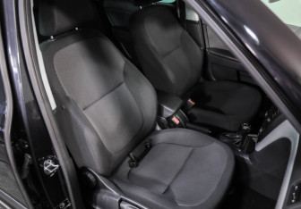 Подержанный автомобиль Skoda Yeti 2012 года (20 фото)