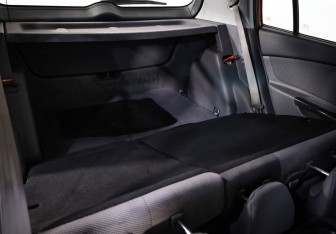 Подержанный автомобиль Kia Rio Hatchback 2009 года (20 фото)