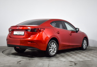 Подержанный автомобиль Mazda 3 Sedan 2013 года (10 фото)