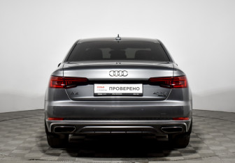 Подержанный автомобиль Audi A4 Sedan 2018 года (6 фото)