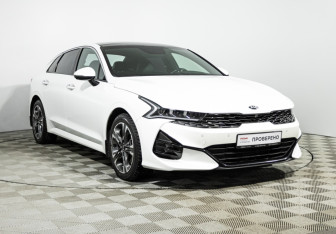 Подержанный автомобиль Kia K5 2020 года (3 фото)