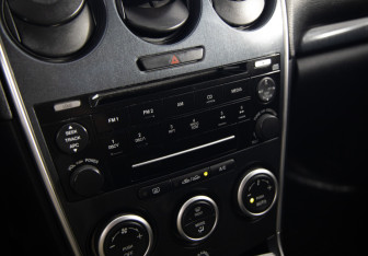 Подержанный автомобиль Mazda 6 Sedan 2006 года (17 фото)