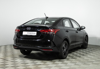 Подержанный автомобиль Hyundai Solaris Sedan 2021 года (5 фото)