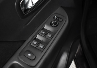 Подержанный автомобиль Renault Kaptur 2019 года (10 фото)