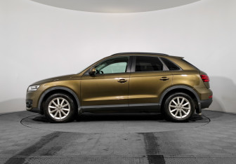 Подержанный автомобиль Audi Q3 2013 года (8 фото)