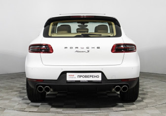 Подержанный автомобиль Porsche Macan 2014 года (6 фото)