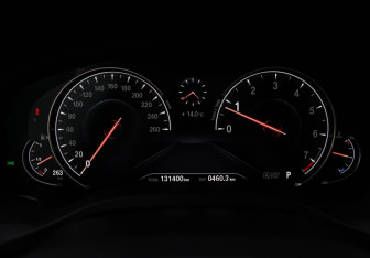 Подержанный автомобиль BMW X3 2019 года (11 фото)