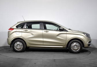Подержанный автомобиль LADA (ВАЗ) XRAY 2019 года (4 фото)