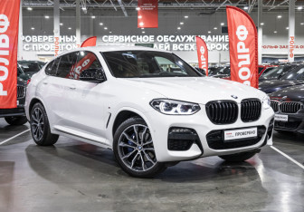 Подержанный автомобиль BMW X4 2020 года (8 фото)