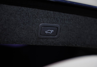 Подержанный автомобиль Volvo XC70 2015 года (36 фото)