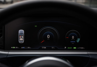 Подержанный автомобиль Voyah Free 2023 года (16 фото)