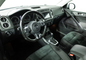 Подержанный автомобиль Volkswagen Tiguan 2015 года (11 фото)