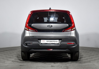 Подержанный автомобиль Kia Soul 2020 года (6 фото)