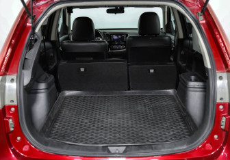 Подержанный автомобиль Mitsubishi Outlander 2014 года (33 фото)