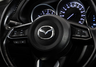 Подержанный автомобиль Mazda CX-5 2018 года (11 фото)