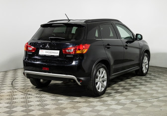 Подержанный автомобиль Mitsubishi ASX 2014 года (5 фото)