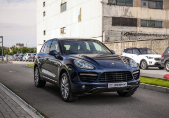Подержанный автомобиль Porsche Cayenne 2010 года (5 фото)