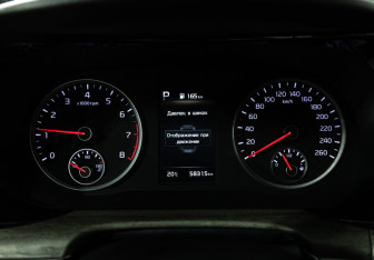 Подержанный автомобиль Kia K5 2020 года (18 фото)