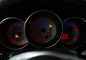 Подержанный автомобиль Mazda 3 Hatchback 2008 года (12 фото)