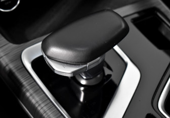 Подержанный автомобиль Geely Tugella 2022 года (11 фото)