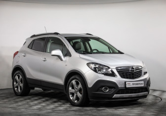 Подержанный автомобиль Opel Mokka 2012 года (3 фото)