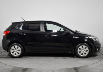 Подержанный автомобиль Kia Rio Hatchback 2016 года (4 фото)