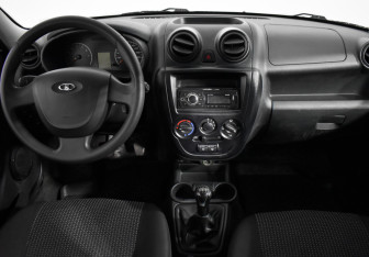 Подержанный автомобиль LADA (ВАЗ) Granta Sedan 2013 года (15 фото)