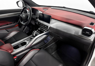 Подержанный автомобиль Geely Coolray 2021 года (14 фото)