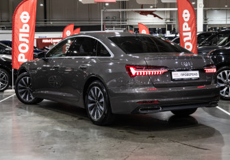 Подержанный автомобиль Audi A6 Sedan 2021 года (11 фото)