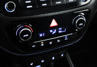 Подержанный автомобиль Hyundai Solaris Sedan 2019 года (15 фото)