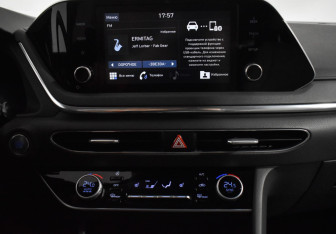Подержанный автомобиль Hyundai Sonata 2020 года (15 фото)