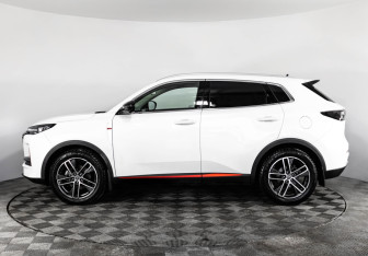 Подержанный автомобиль Changan UNI-S 2024 года (9 фото)