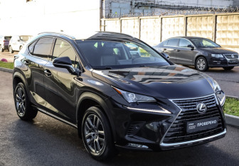 Подержанный автомобиль Lexus NX 2017 года (4 фото)