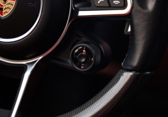 Подержанный автомобиль Porsche Cayenne 2019 года (14 фото)
