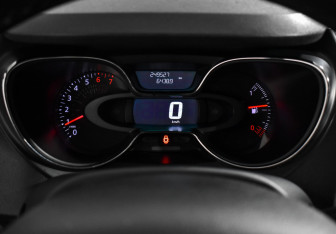 Подержанный автомобиль Renault Kaptur 2018 года (18 фото)