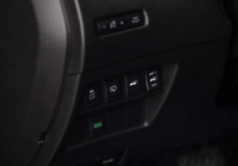 Подержанный автомобиль Nissan X-Trail 2017 года (21 фото)