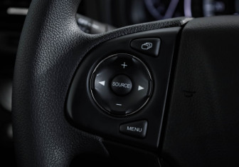 Подержанный автомобиль Honda CR-V 2015 года (13 фото)