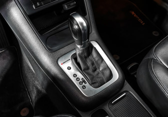 Подержанный автомобиль Volkswagen Tiguan 2015 года (11 фото)