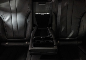 Подержанный автомобиль BMW X6 M 2017 года (32 фото)