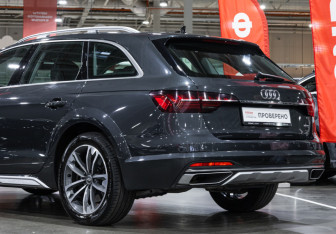 Подержанный автомобиль Audi A4 allroad 2020 года (9 фото)