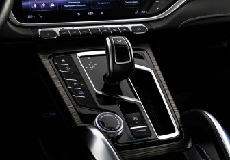 Подержанный автомобиль Geely Atlas Pro 2021 года (14 фото)