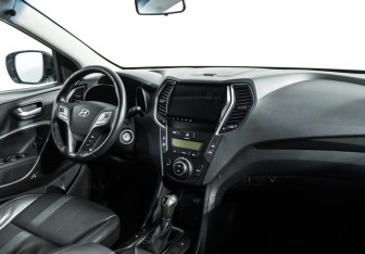 Подержанный автомобиль Hyundai Santa Fe 2014 года (9 фото)