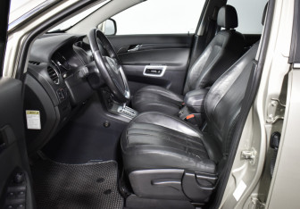 Подержанный автомобиль Opel Antara 2010 года (10 фото)