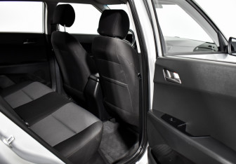 Подержанный автомобиль Hyundai Creta 2018 года (12 фото)