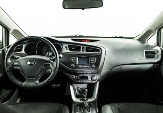 Подержанный автомобиль Kia Ceed Wagon 2014 года (13 фото)