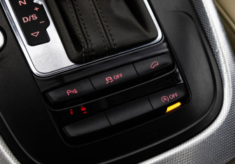 Подержанный автомобиль Audi Q5 2012 года (18 фото)