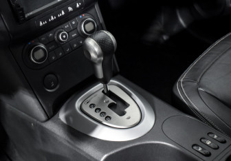 Подержанный автомобиль Nissan Qashqai 2008 года (11 фото)