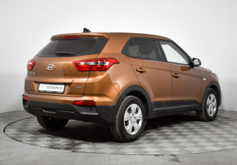 Подержанный автомобиль Hyundai Creta 2017 года (5 фото)