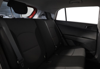 Подержанный автомобиль Hyundai Creta 2017 года (13 фото)